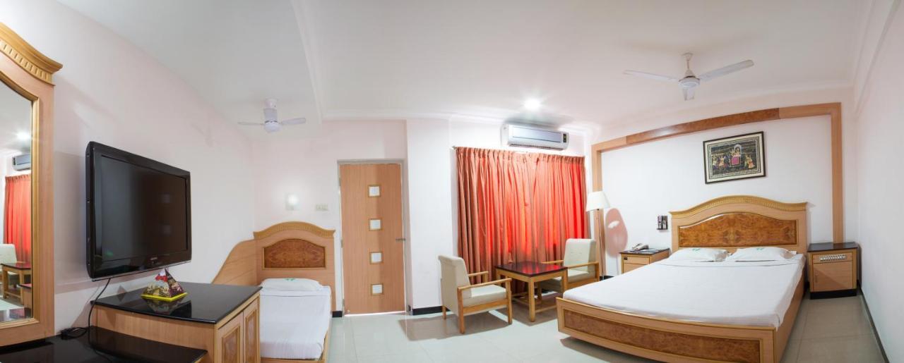 Ramyas Hotels Tiruchirappalli Extérieur photo